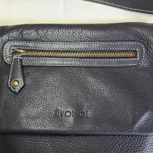 "AVORIO" ITALY, SOFT PEBBLED LEATHER CROSSBODY BAG - Picture 3 of 11